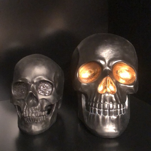 🎃Halloween Skull with glitter Eyes - Picture 5 of 5